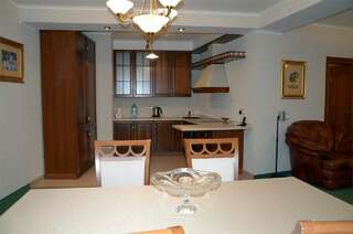 Гостиница Олимп Светлогорск Апартаменты с видом на сад-6